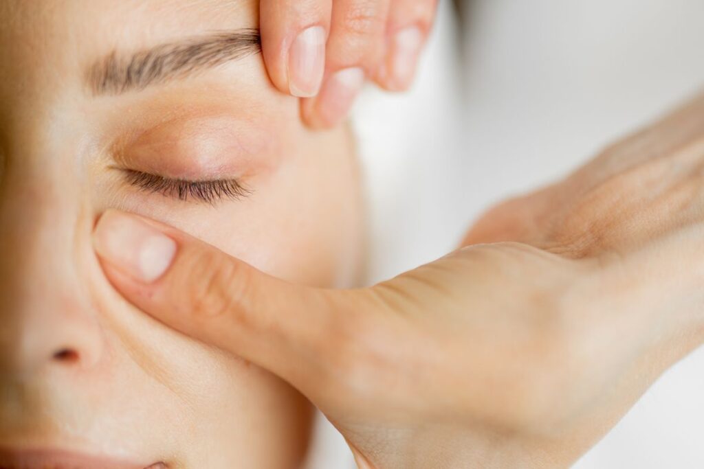 หางตาตก