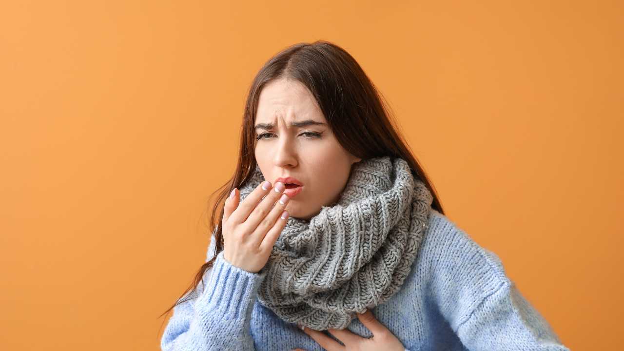 ไข้หวัดธรรมดา ไข้หวัดใหญ่ และโควิด-19 ต่างกันอย่างไร? เปรียบเทียบอาการ ความรุนแรง การแพร่เชื้อ และวิธีป้องกัน พร้อมคำถามที่พบบ่อย เข้าใจง่ายในบทความเดียว