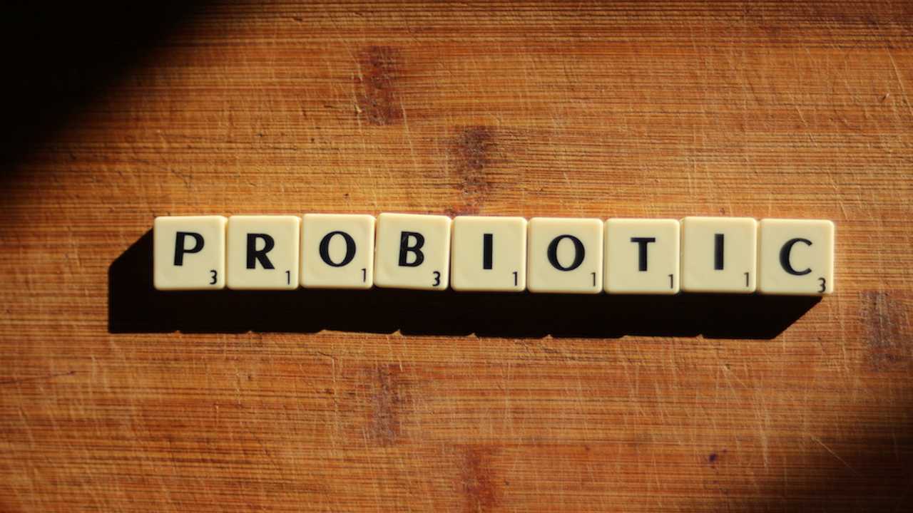 โพรไบโอติกยี่ห้อไหนดี? ก่อนตัดสินใจซื้อ มารู้จัก 7 ปัจจัยสำคัญที่ควรพิจารณา ทั้งเรื่องสายพันธุ์ CFU รูปแบบการทาน และเทคโนโลยีปกป้องจุลินทรีย์ เพื่อสุขภาพลำไส้ที่แข็งแรง